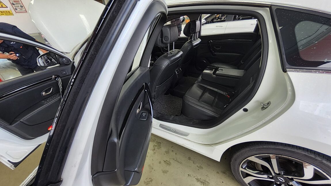 RENAULT (SAMSUNG) ALL NEW SM7 2.5 RE 2014 - zdjęcie 12