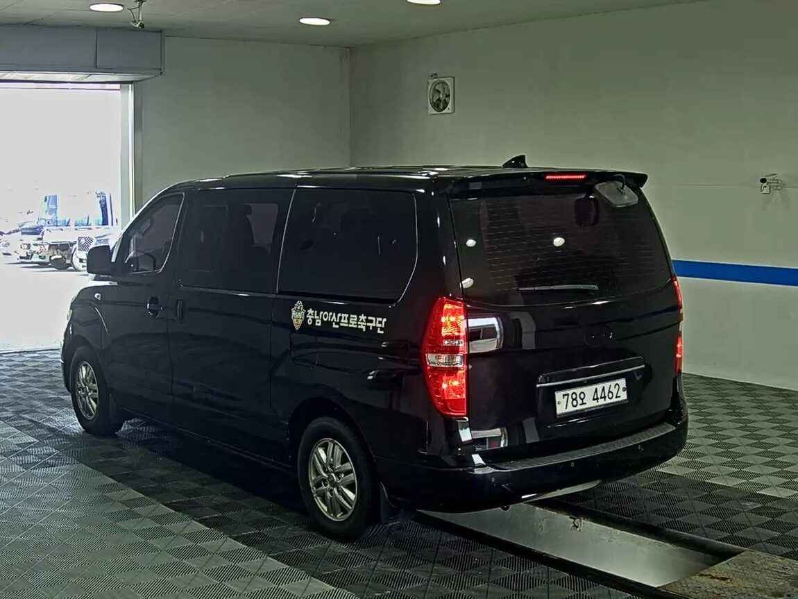 HYUNDAI GRAND STAREX 12-SEATER DIESEL MODERN 2017 - zdjęcie 6
