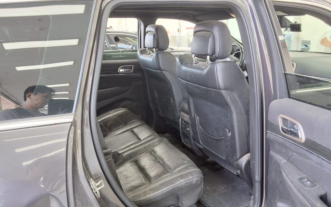 JEEP GRAND CHEROKEE (WK2) 3.0 V6 TURBO DIESEL OVERLAND 2014 - zdjęcie 13