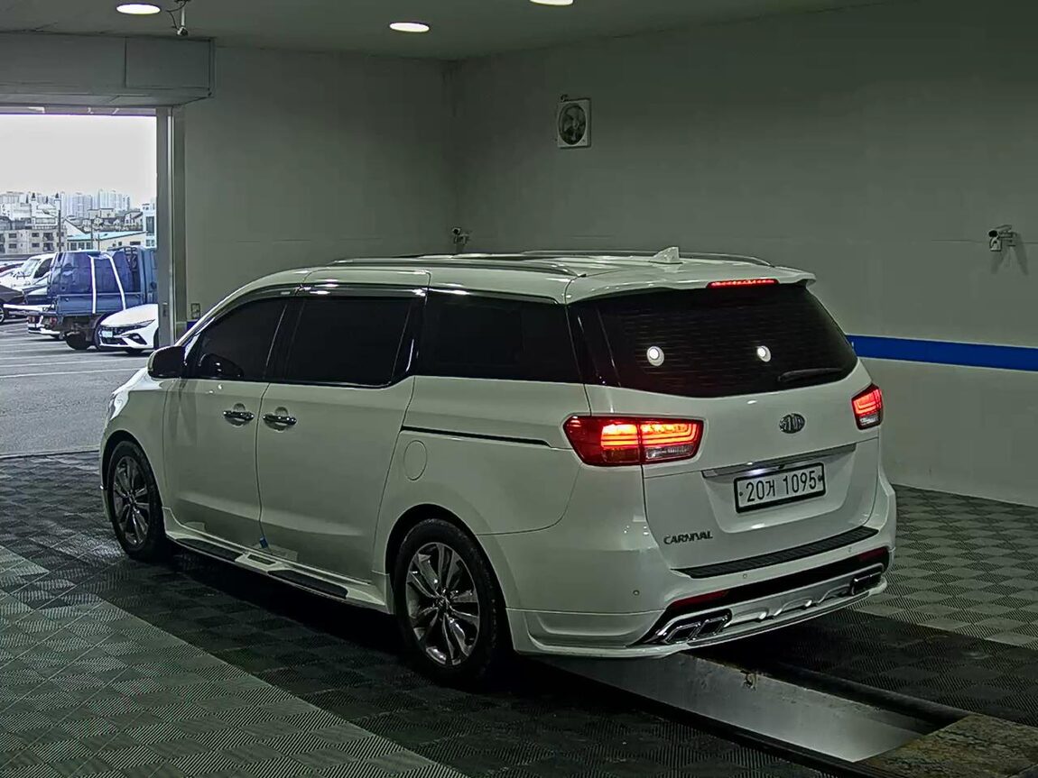 KIA ALL NEW CARNIVAL 9-SEATER DIESEL PRESTIGE 2016 - zdjęcie 6