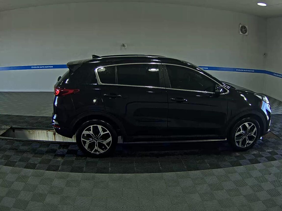 KIA SPORTAGE THE BOLD 2.0 GASOLINE PRESTIGE 2022 - zdjęcie 4