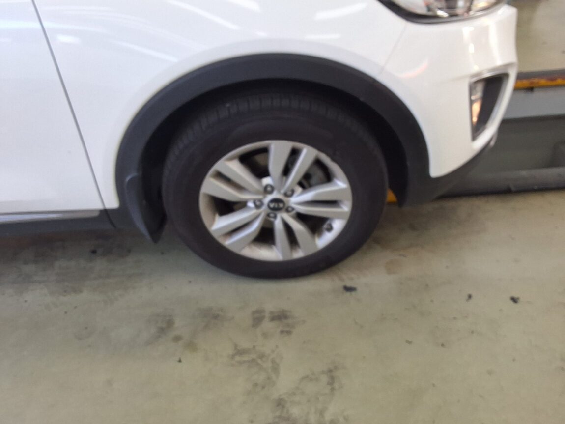 KIA ALL NEW SORENTO R2.0 4WD PRESTIGE 2015 - zdjęcie 24