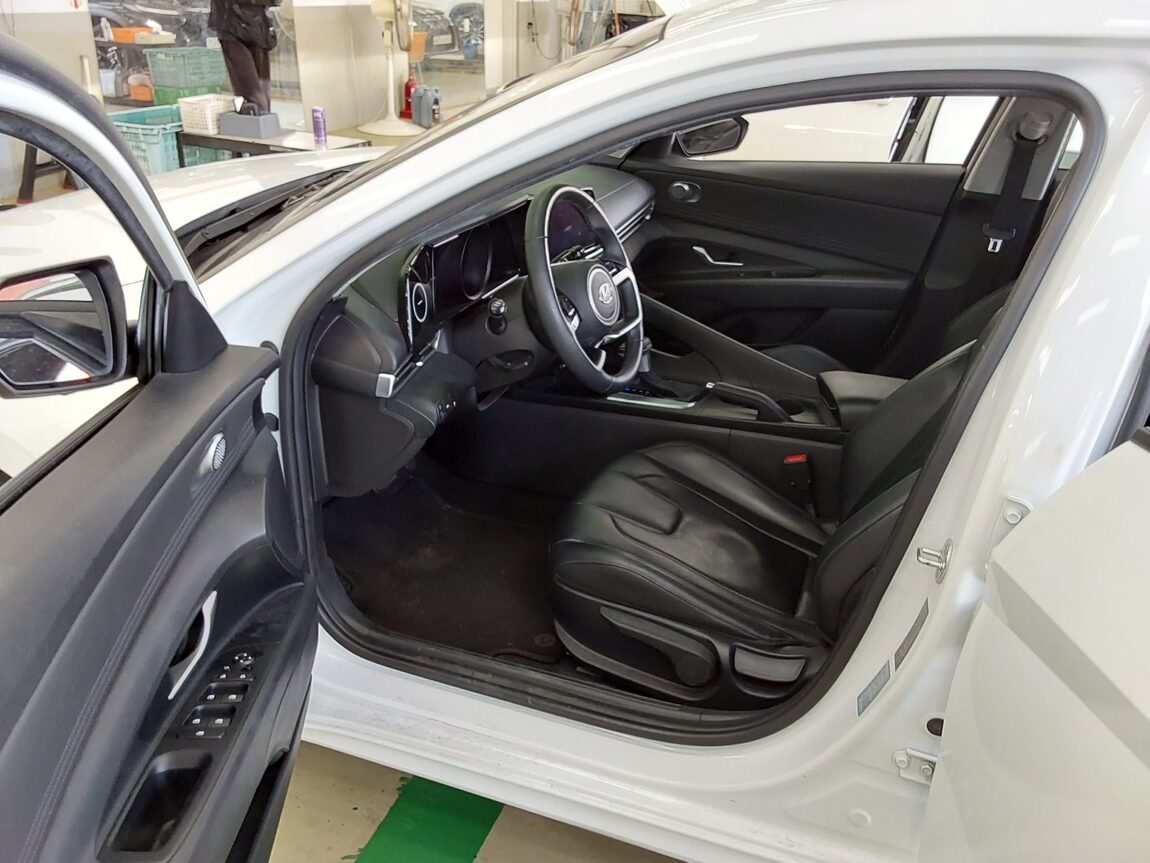 HYUNDAI AVANTE (CN7) 1.6 GASOLINE MODERN 2021 - zdjęcie 10