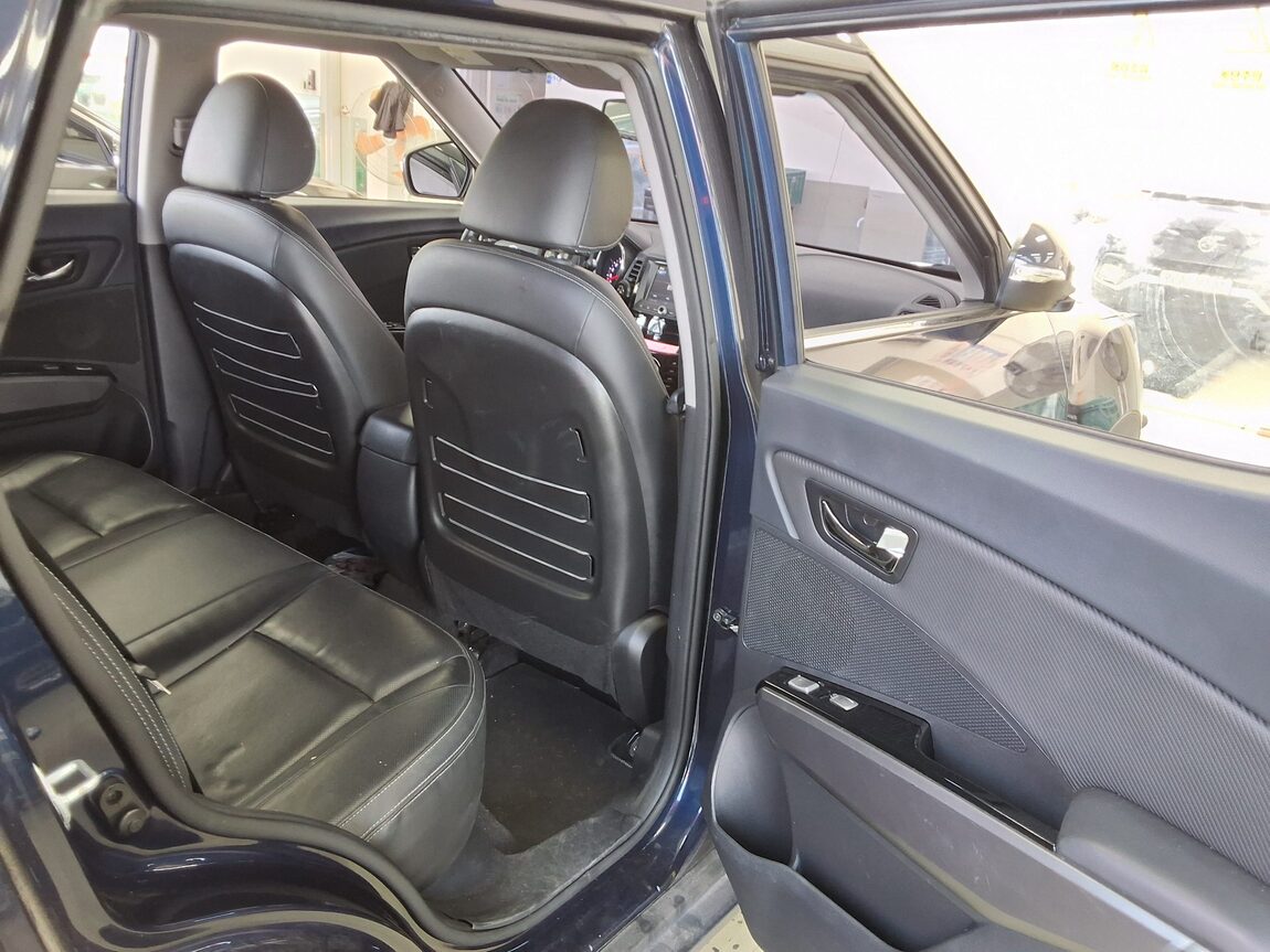 KG MOBILITY (SSANGYONG) TIVOLI AIR GASOLINE 2WD RX 2019 - zdjęcie 13