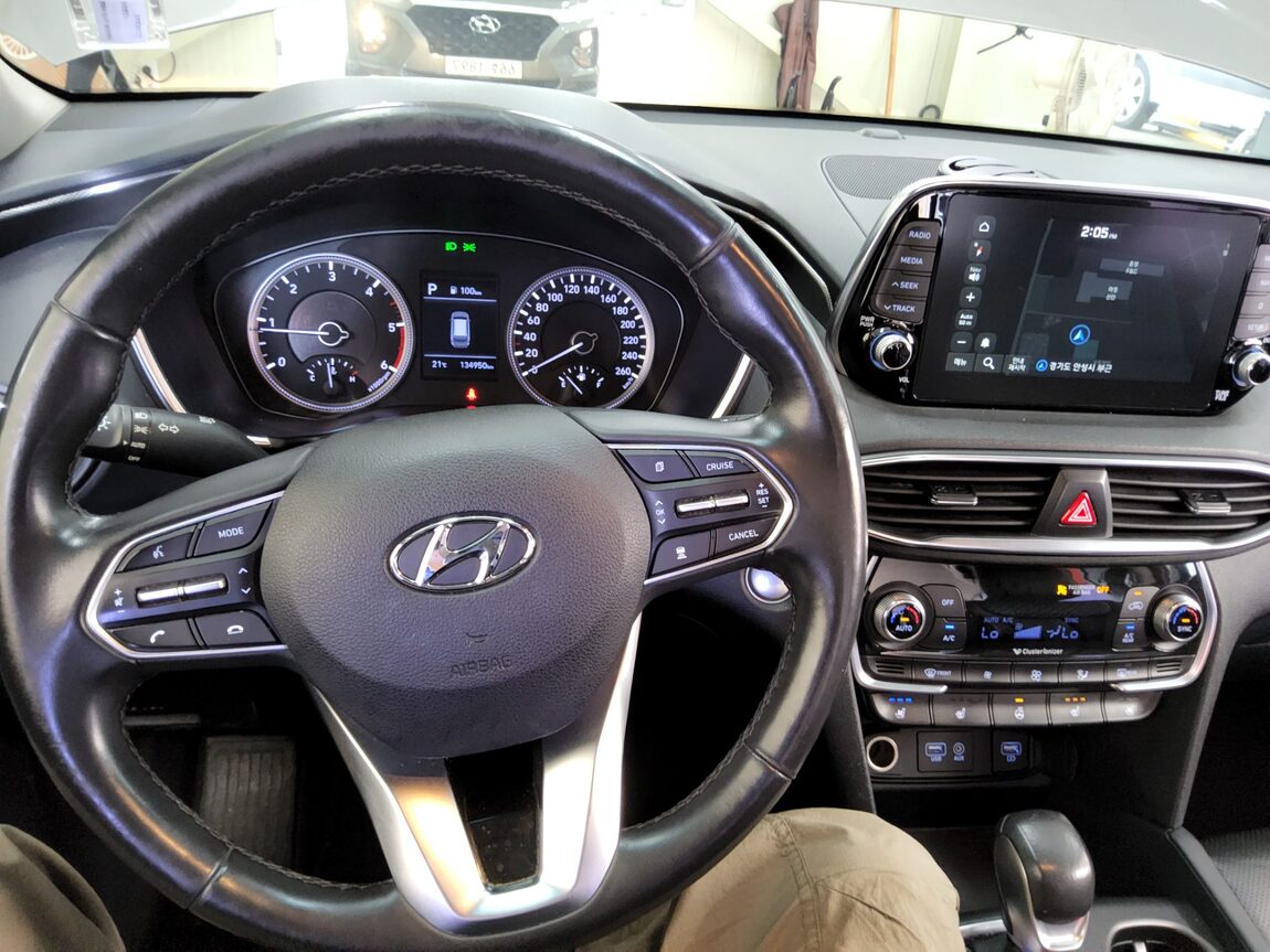 HYUNDAI SANTA FE (TM) R2.2 2WD EXCLUSIVE 2019 - zdjęcie 17