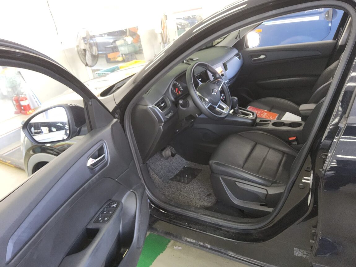 RENAULT (SAMSUNG) XM3 1.6 GTe LE 2022 - zdjęcie 10
