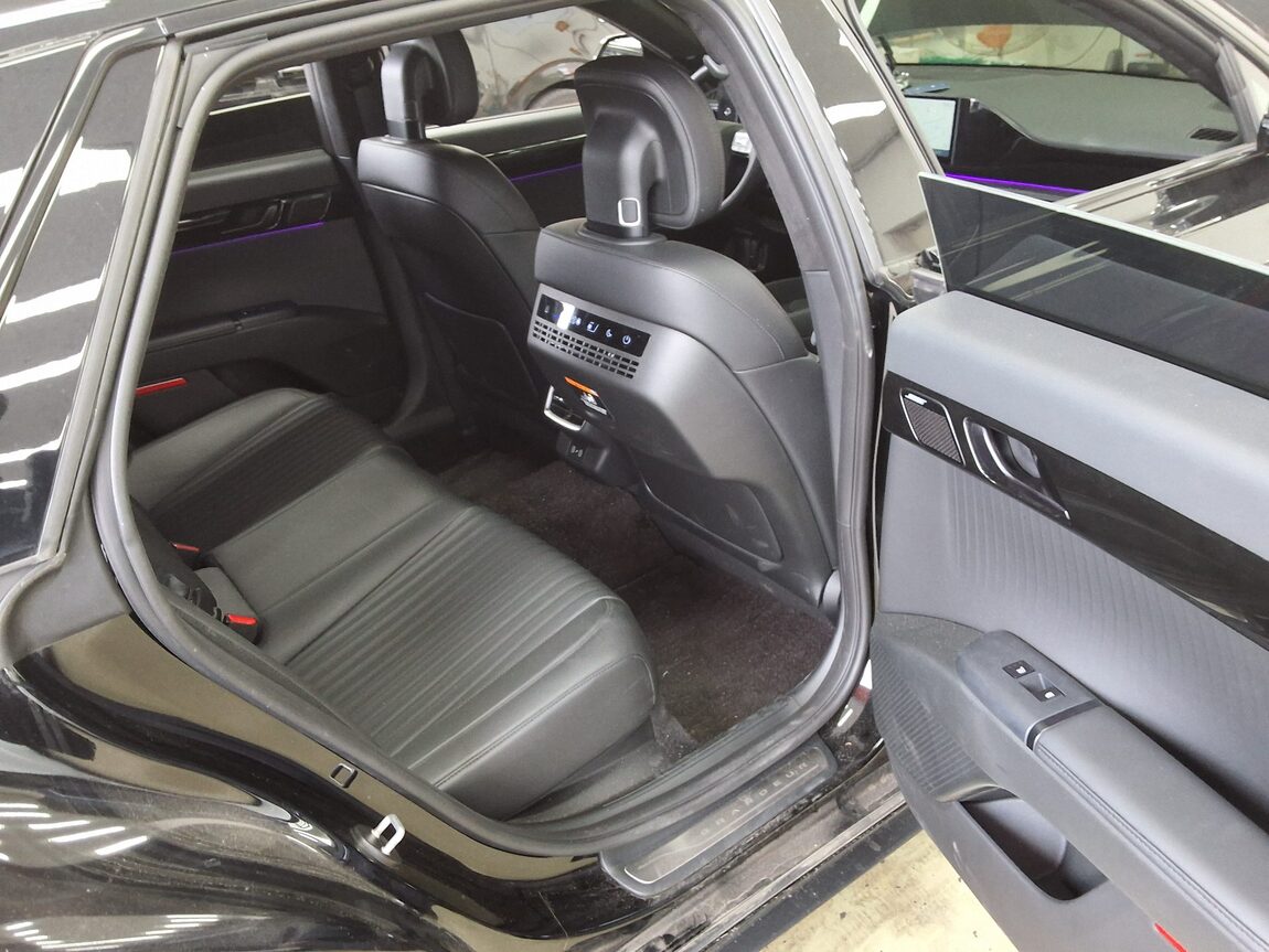 HYUNDAI THE ALL NEW GRANDEUR GASOLINE 3.5 AWD CALLIGRAPHY BLACK INK 2025 - zdjęcie 13
