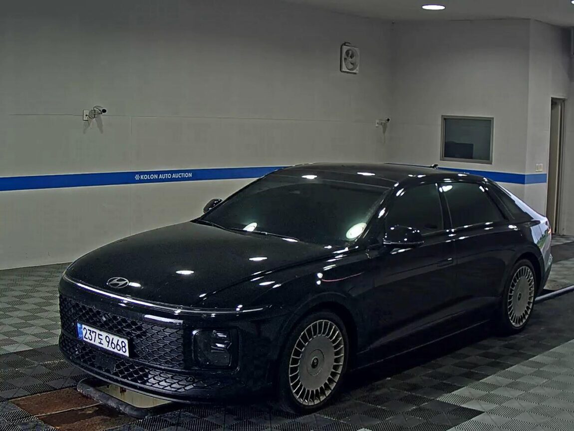 HYUNDAI THE ALL NEW GRANDEUR GASOLINE 3.5 AWD CALLIGRAPHY BLACK INK 2025 - zdjęcie 2