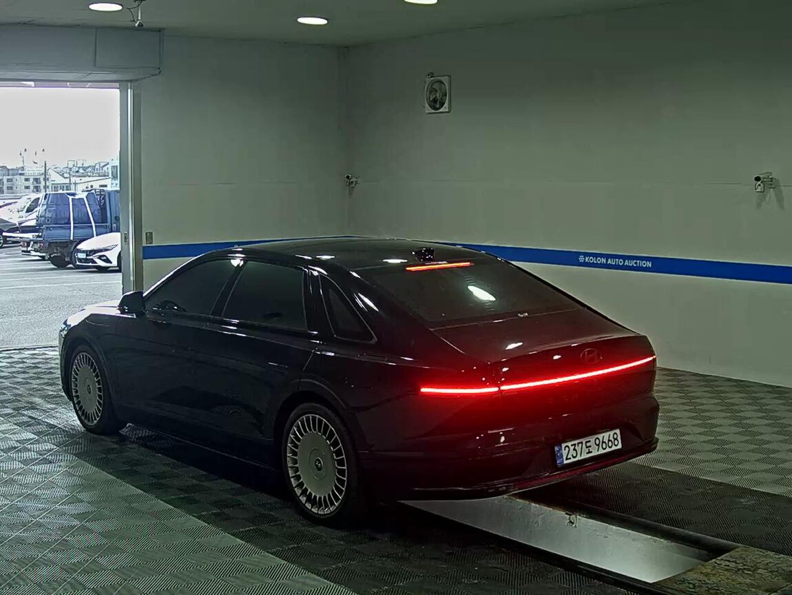 HYUNDAI THE ALL NEW GRANDEUR GASOLINE 3.5 AWD CALLIGRAPHY BLACK INK 2025 - zdjęcie 6