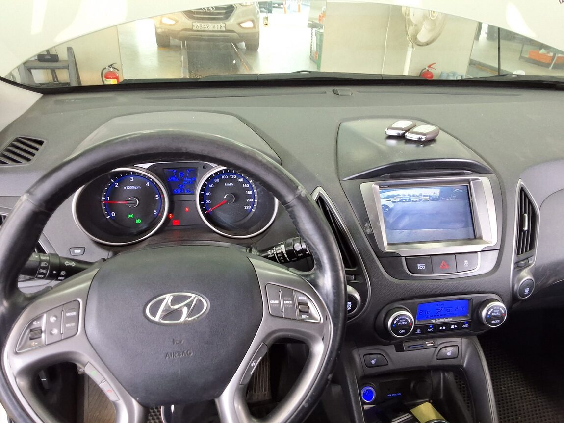 HYUNDAI NEW TUCSON ix DIESEL R2.0 2WD SMART SPECIAL 2014 - zdjęcie 17