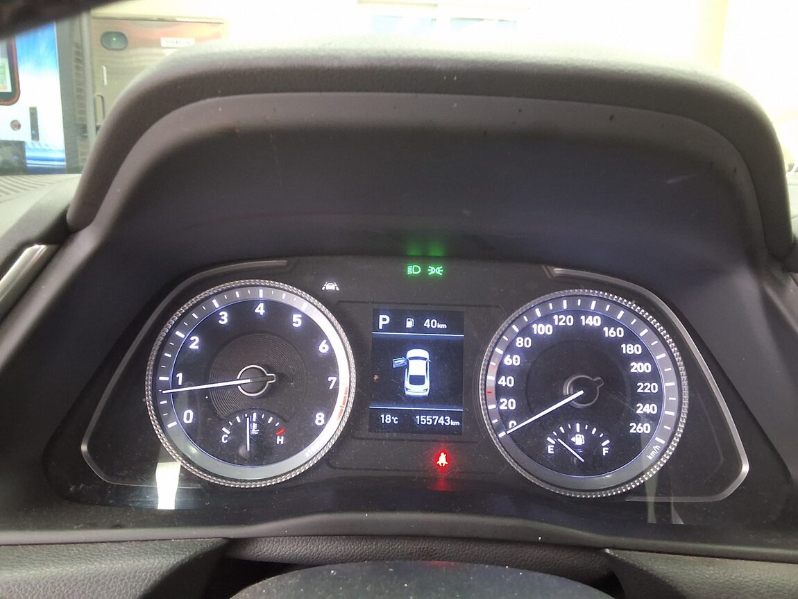 HYUNDAI SONATA (DN8) G2.0 PREMIUM FAMILY 2021 - zdjęcie 10