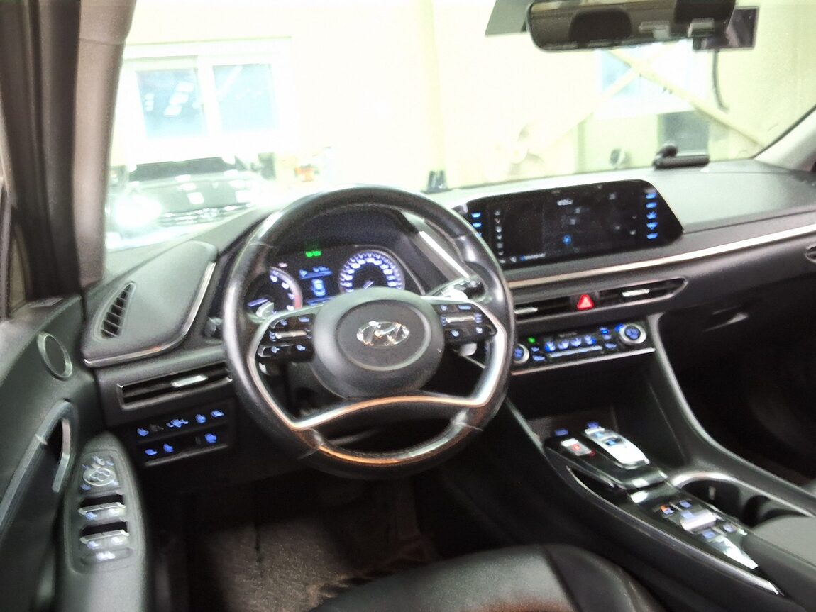 HYUNDAI SONATA (DN8) G2.0 PREMIUM FAMILY 2021 - zdjęcie 12