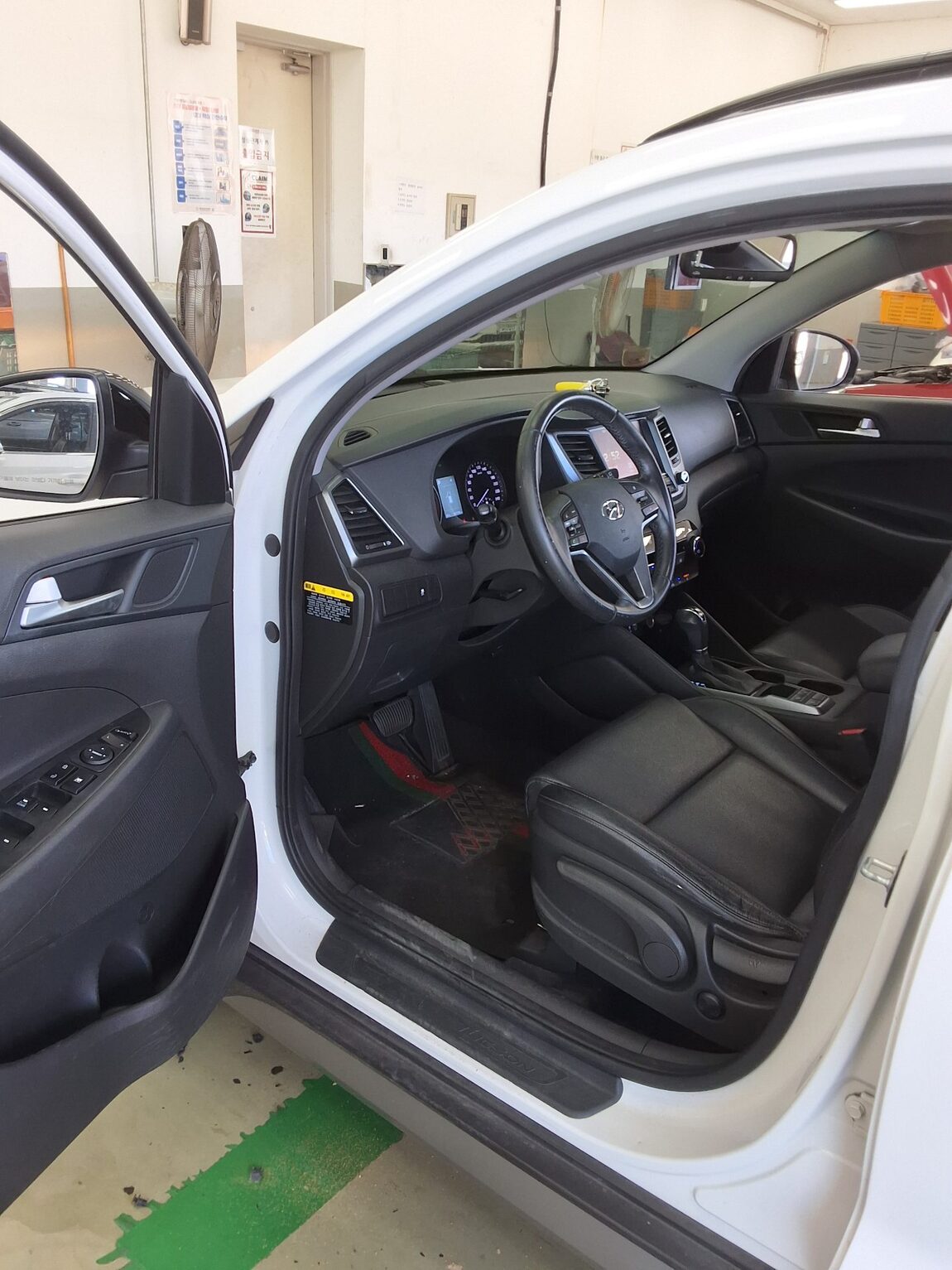 HYUNDAI ALL NEW TUCSON DIESEL 1.7 2WD STYLE FEVER 2017 - zdjęcie 10