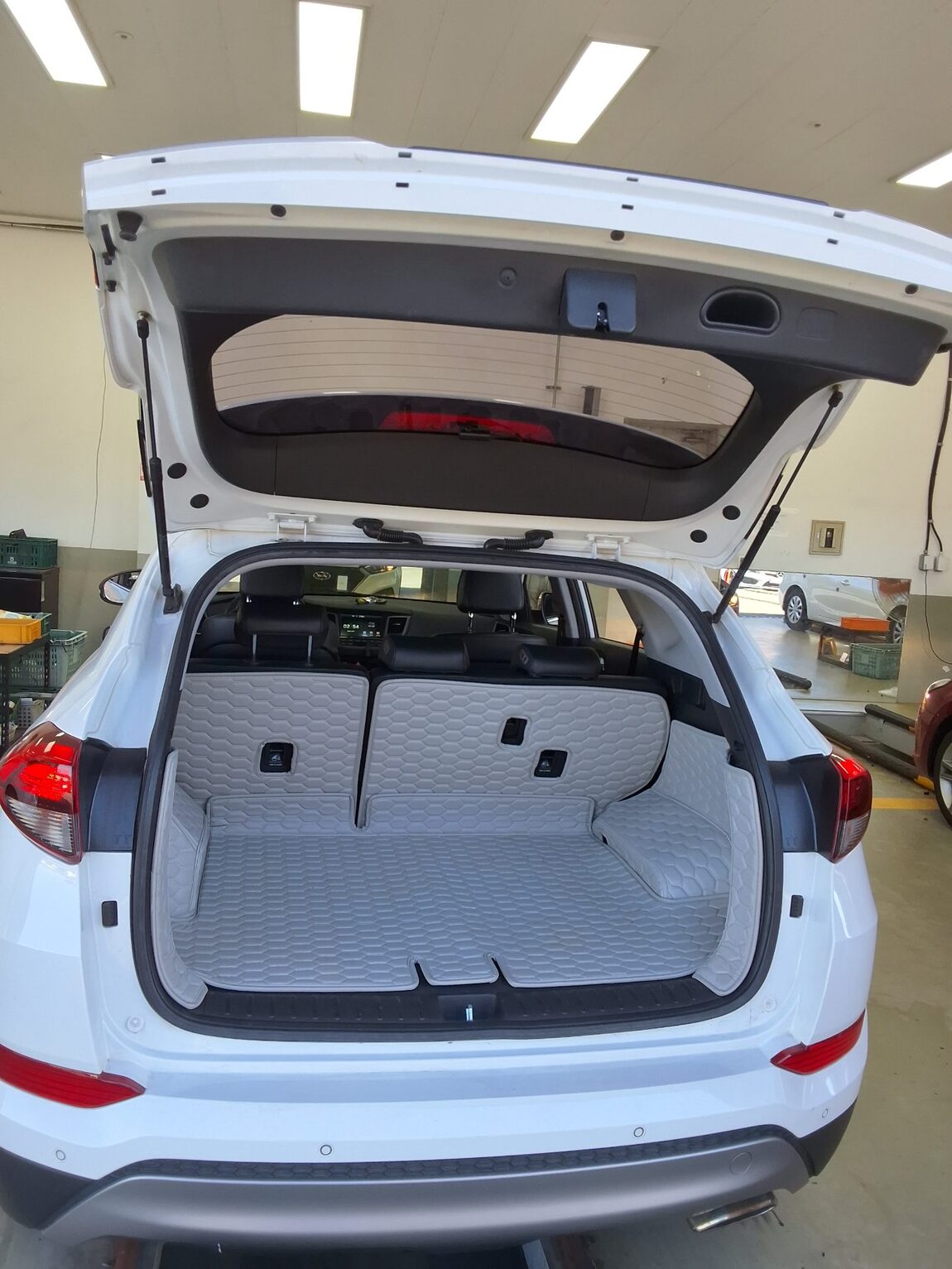 HYUNDAI ALL NEW TUCSON DIESEL 1.7 2WD STYLE FEVER 2017 - zdjęcie 15