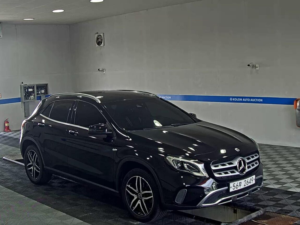 MERCEDES-BENZ GLA-CLASS GLA 220 PREMIUM 2018 - zdjęcie 3