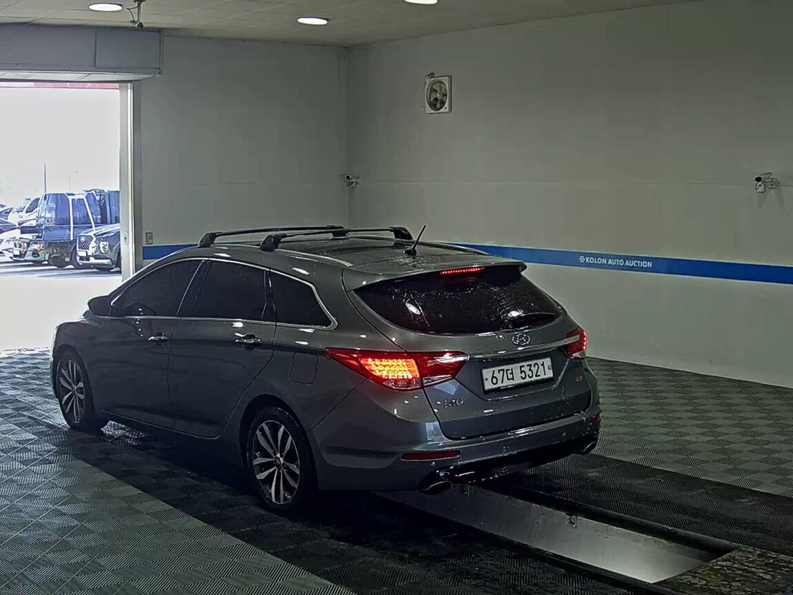 HYUNDAI i40 2.0 GDi PYL 2014 - zdjęcie 6