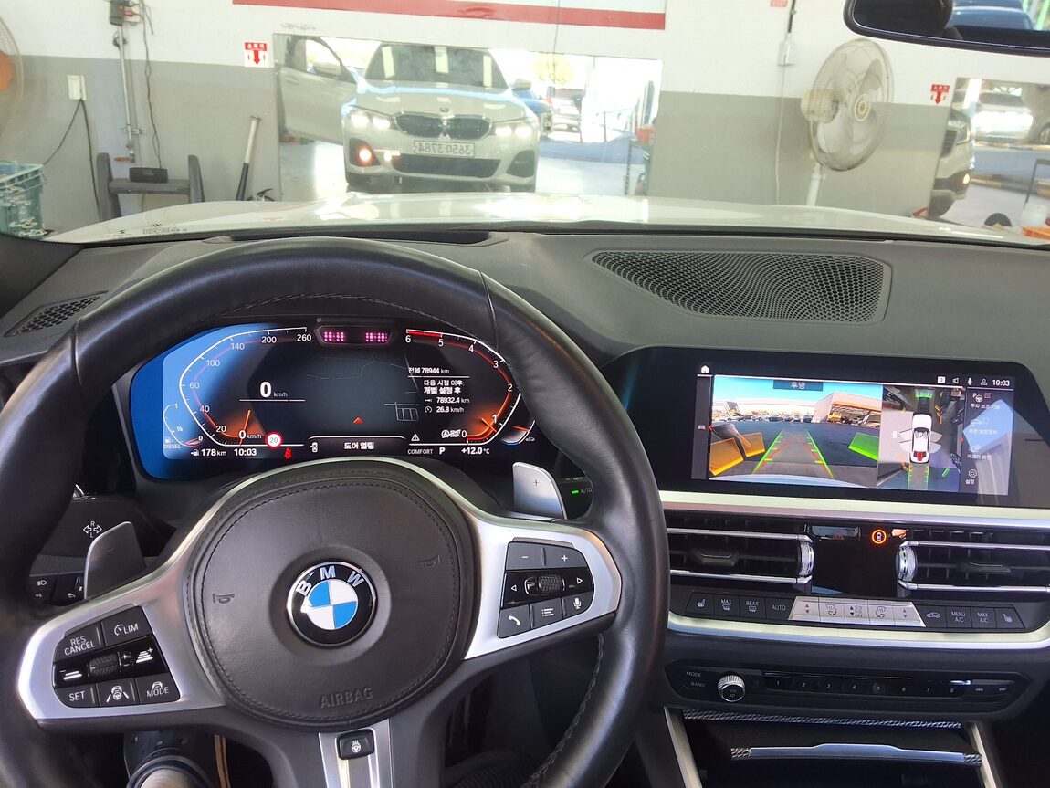 BMW 3 SERIES (7TH GEN) 320d M SPORT PACK 2021 - zdjęcie 17