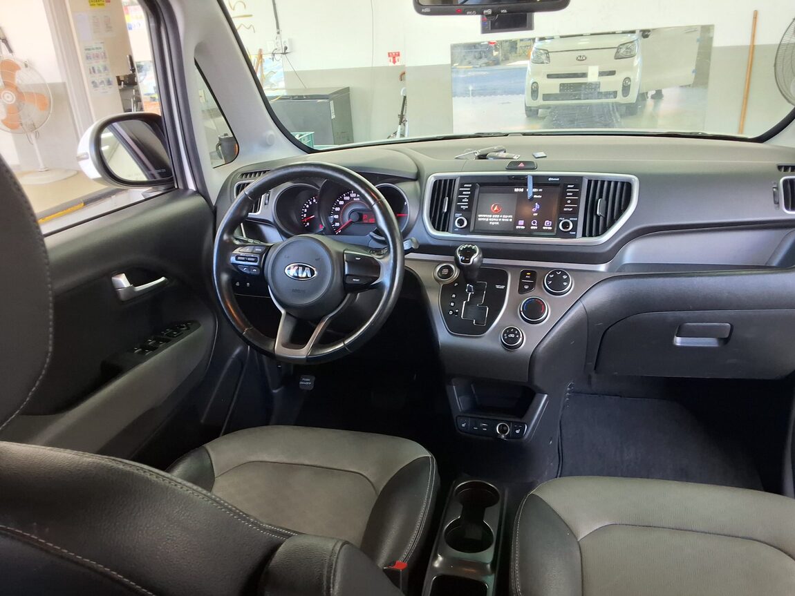 KIA THE NEW RAY 1.0 GASOLINE LUXURY 2019 - zdjęcie 11