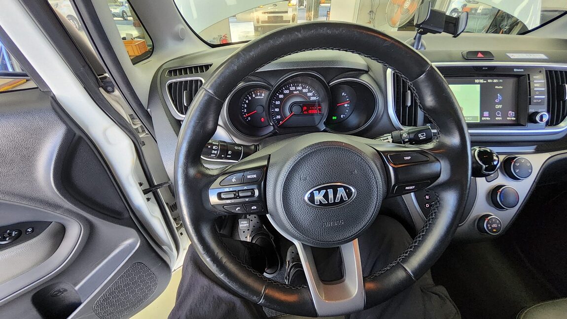 KIA THE NEW RAY 1.0 GASOLINE LUXURY 2019 - zdjęcie 17