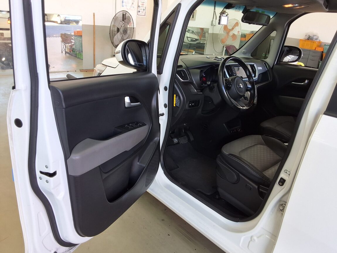 KIA THE NEW RAY 1.0 GASOLINE LUXURY 2019 - zdjęcie 10