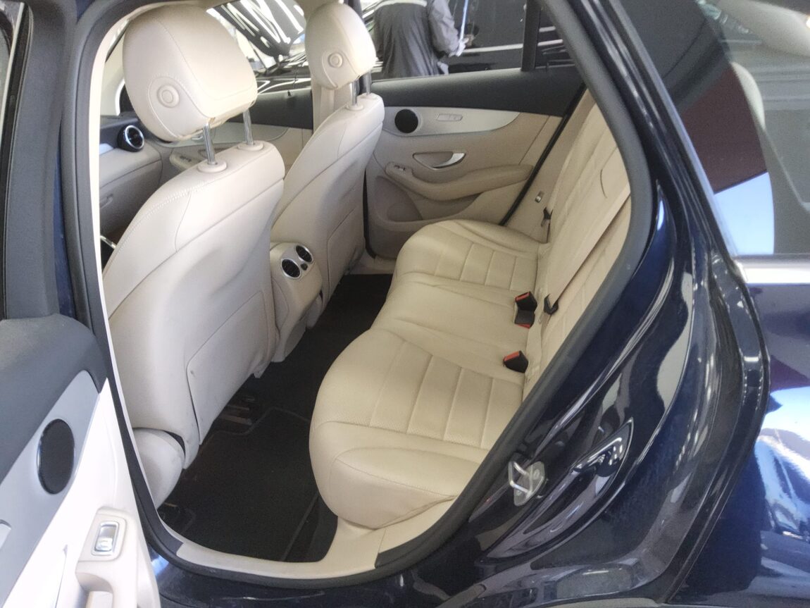 MERCEDES-BENZ GLC-CLASS GLC 220d 4MATIC 2017 - zdjęcie 12