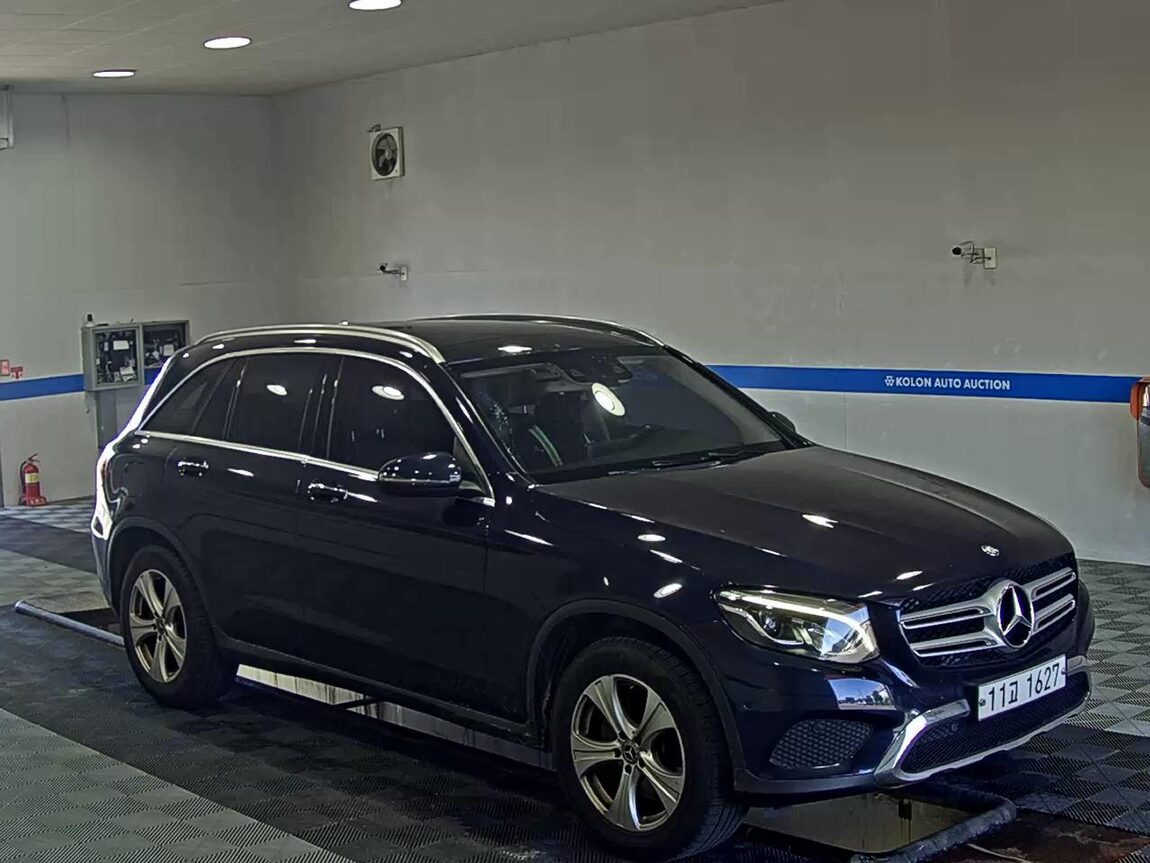MERCEDES-BENZ GLC-CLASS GLC 220d 4MATIC 2017 - zdjęcie 3