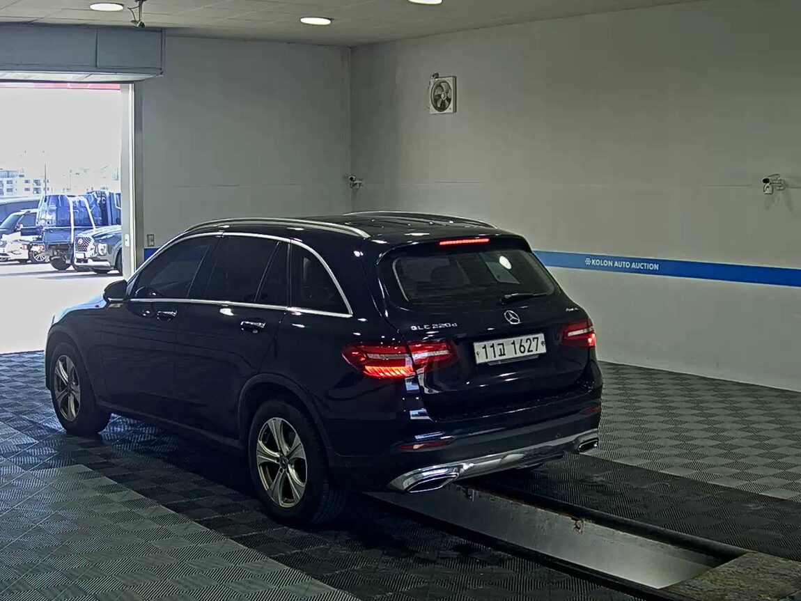 MERCEDES-BENZ GLC-CLASS GLC 220d 4MATIC 2017 - zdjęcie 6