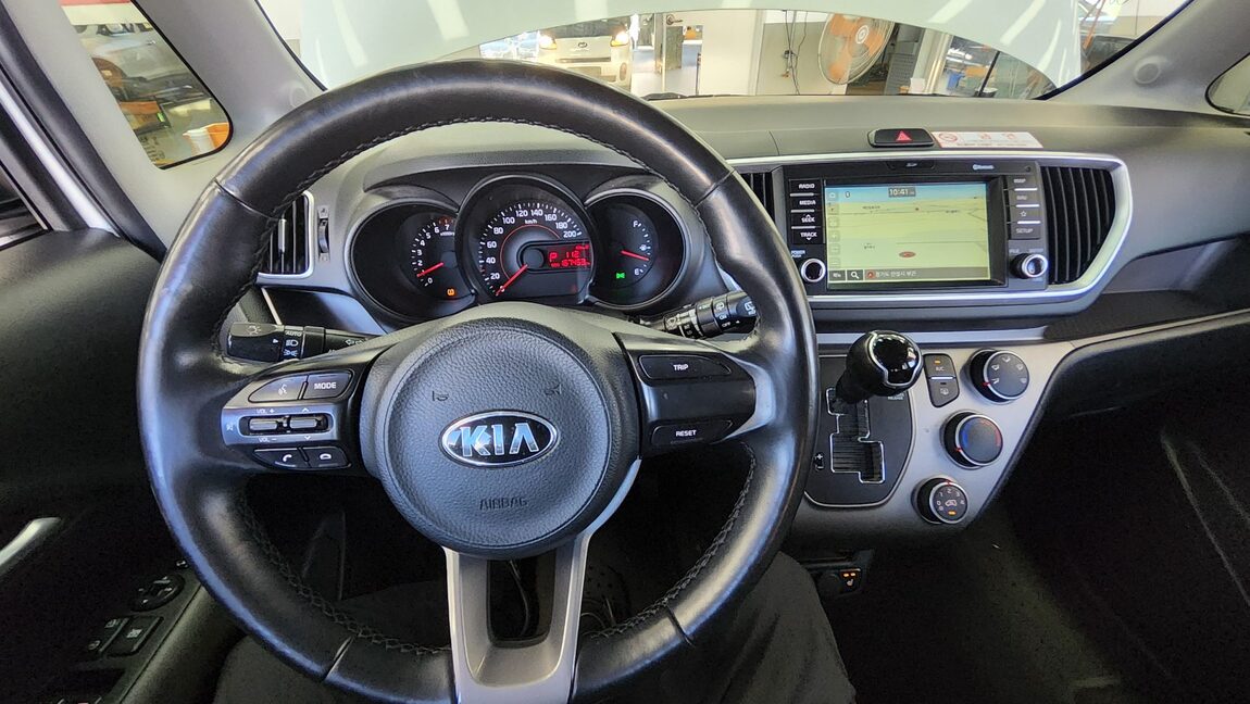 KIA THE NEW RAY 1.0 GASOLINE LUXURY 2019 - zdjęcie 18