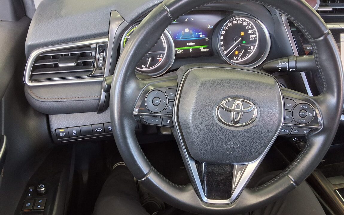 TOYOTA CAMRY (10TH GEN) 2.5 HYBRID 2018 - zdjęcie 17