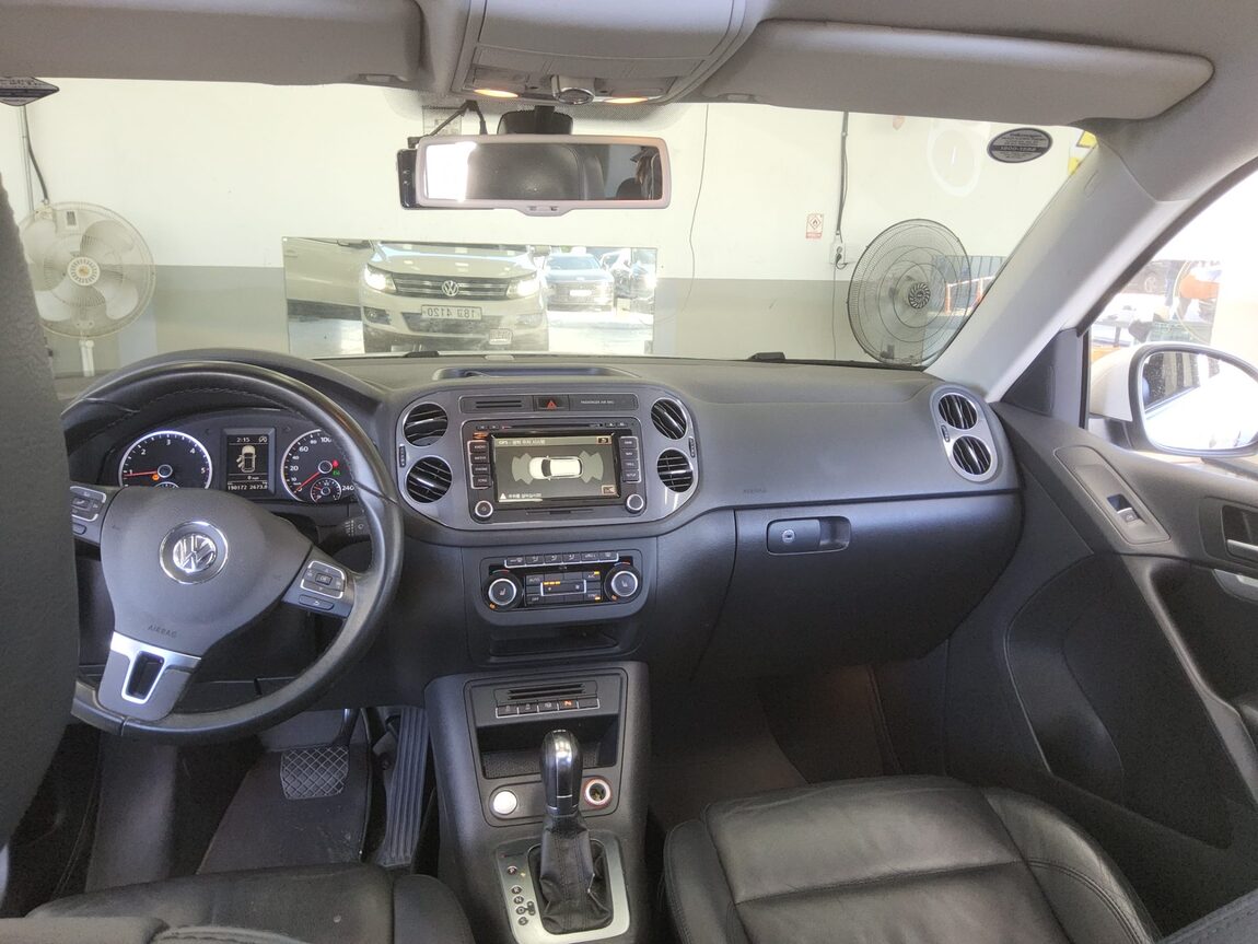 VOLKSWAGEN TIGUAN 2.0 TDI BLUEMOTION PREMIUM 2013 - zdjęcie 11