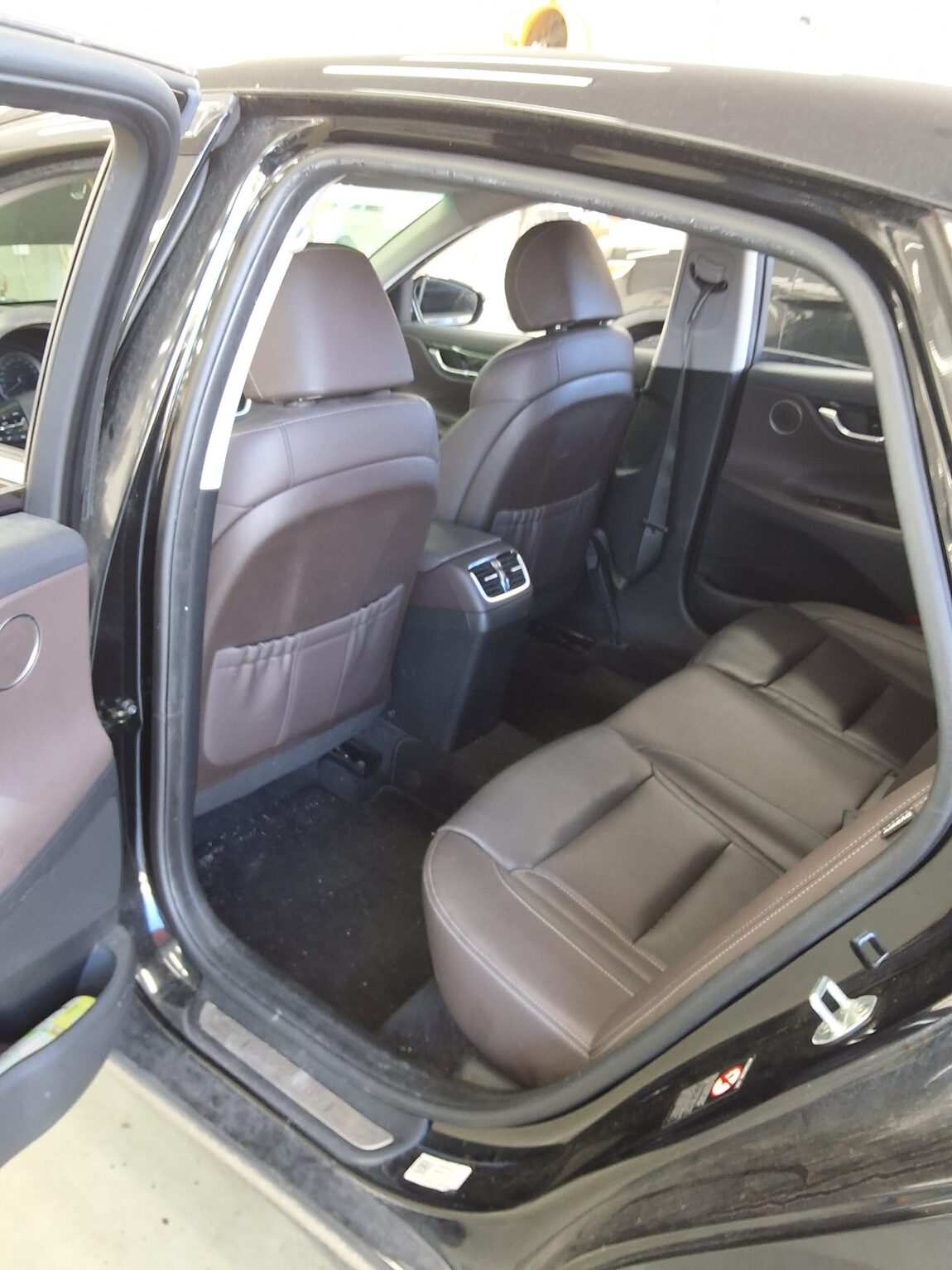 HYUNDAI GRANDEUR IG 2.4 GDi PREMIUM 2019 - zdjęcie 12
