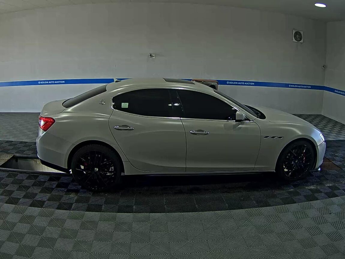 MASERATI GHIBLI (3RD GEN) 3.0S Q4 2014 - zdjęcie 4