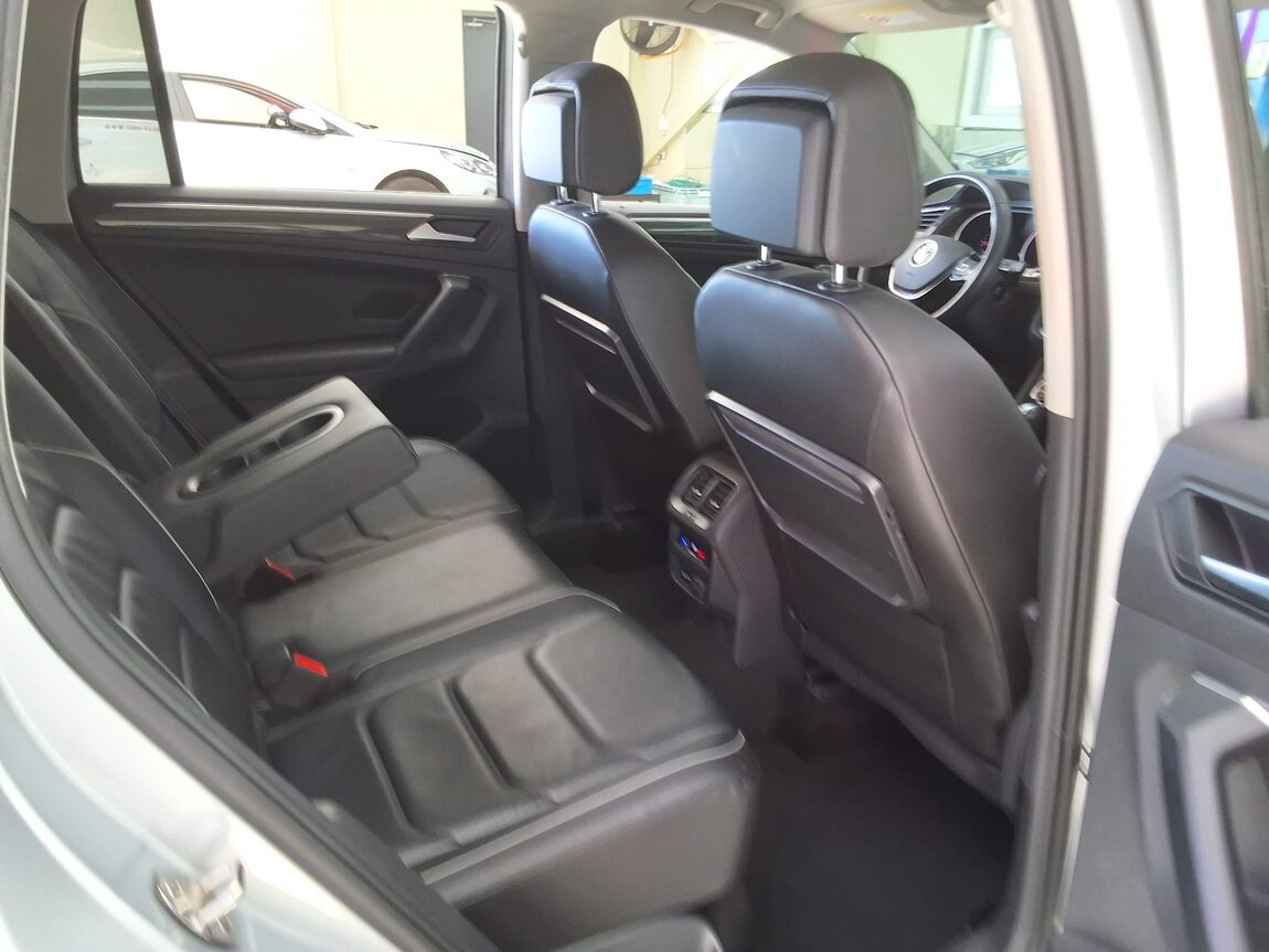 VOLKSWAGEN TIGUAN (2ND GEN) 2.0 TDI PREMIUM 2020 - zdjęcie 14