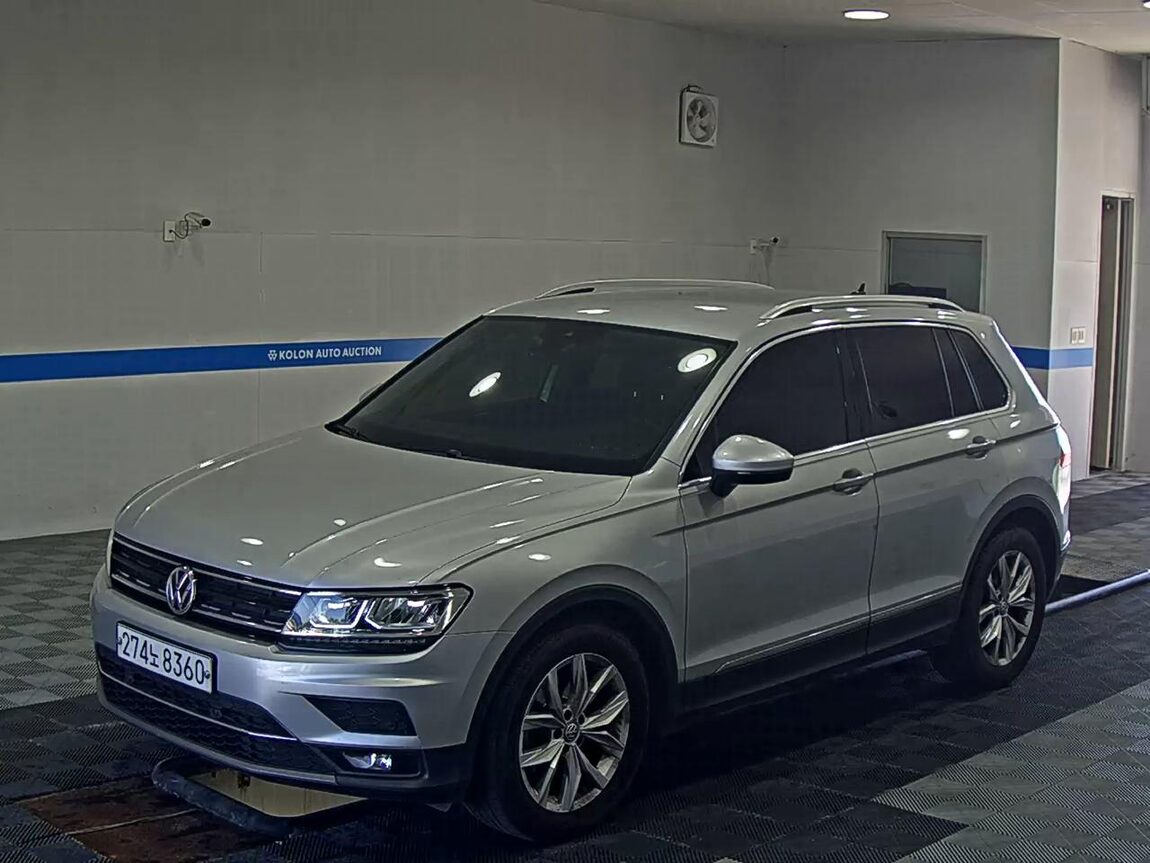 VOLKSWAGEN TIGUAN (2ND GEN) 2.0 TDI PREMIUM 2020 - zdjęcie 2