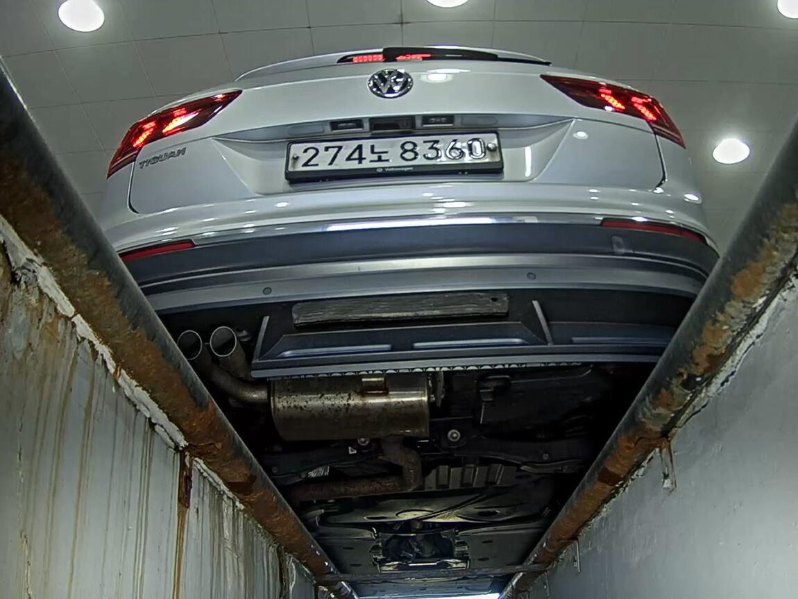 VOLKSWAGEN TIGUAN (2ND GEN) 2.0 TDI PREMIUM 2020 - zdjęcie 8