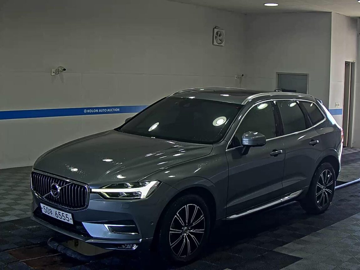 VOLVO XC60 (2ND GEN) D4 AWD INSCRIPTION 2018 - zdjęcie 2