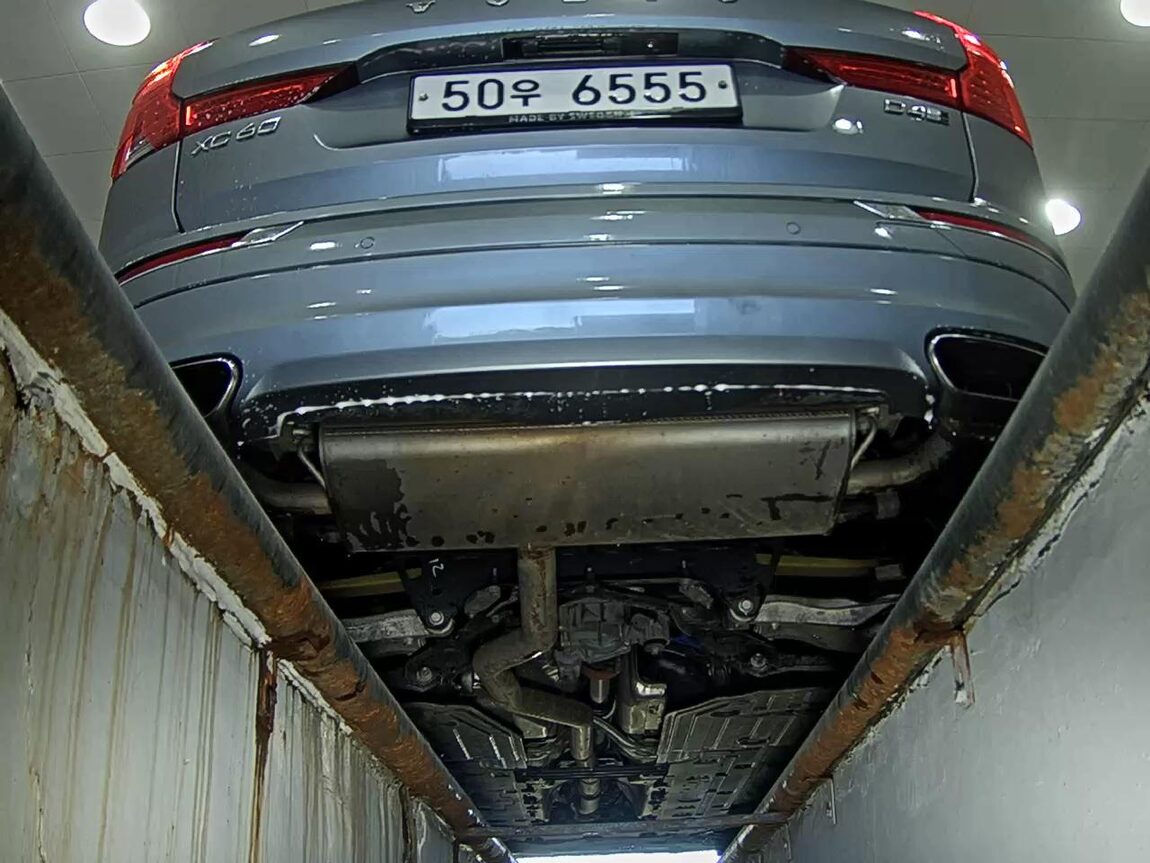VOLVO XC60 (2ND GEN) D4 AWD INSCRIPTION 2018 - zdjęcie 8