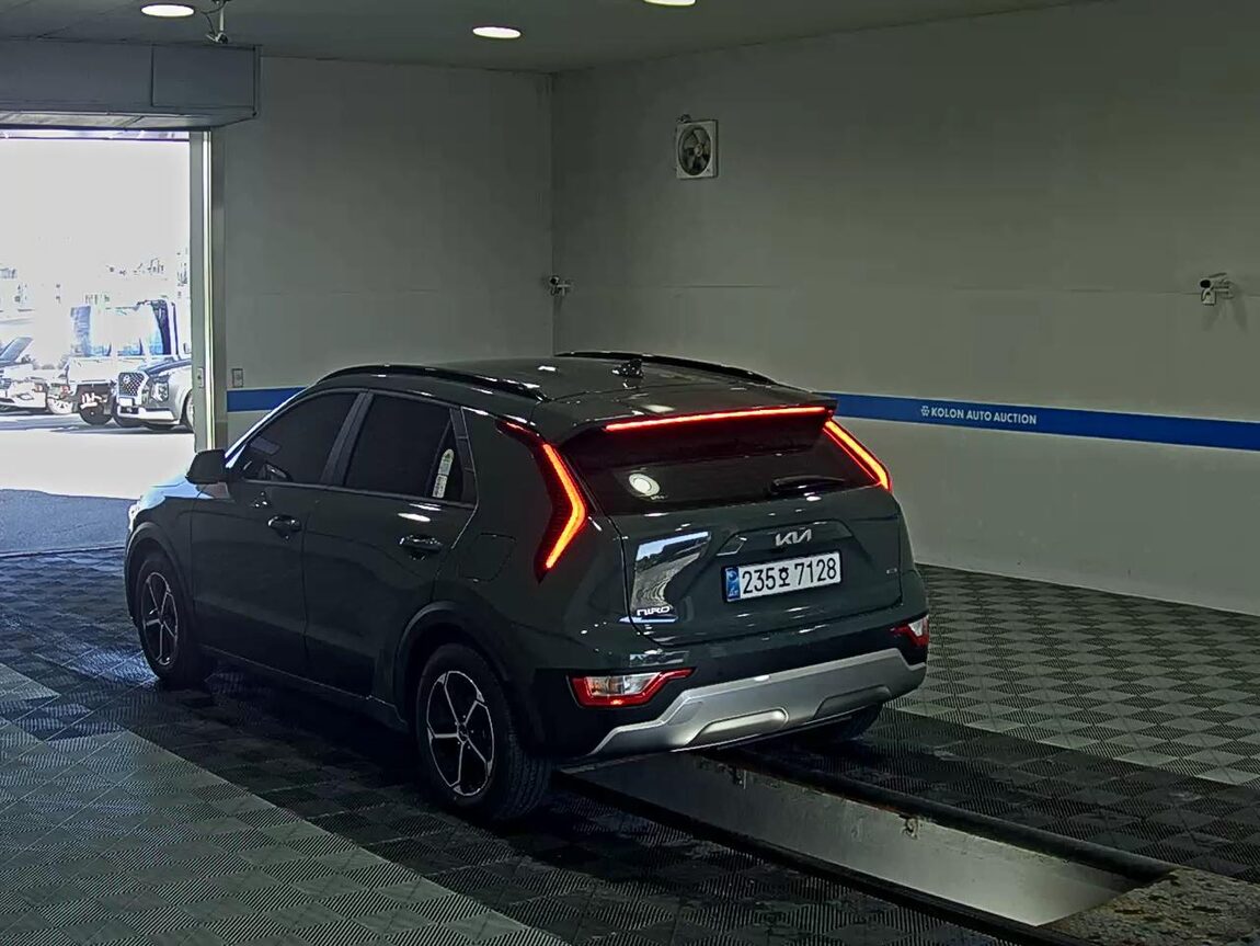 KIA THE ALL NEW NIRO 1.6 HEV TRENDY 2026 - zdjęcie 6