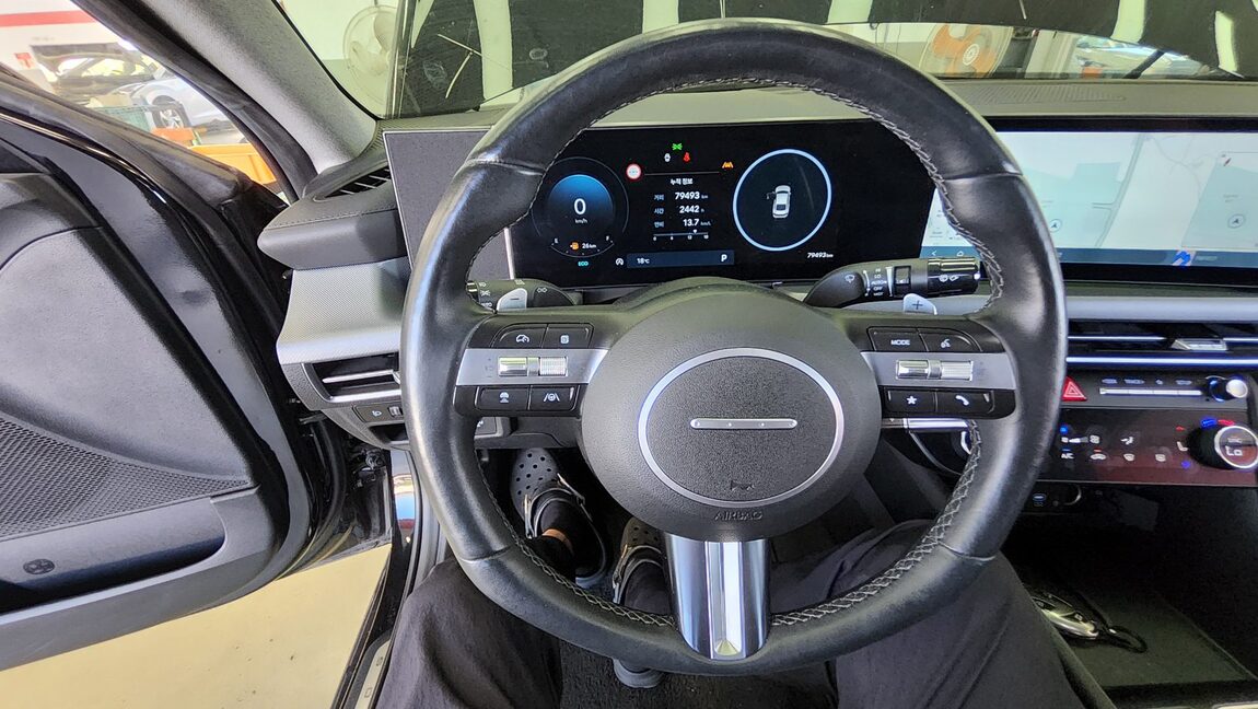 HYUNDAI SONATA THE EDGE GASOLINE 1.6 TURBO EXCLUSIVE 2024 - zdjęcie 17