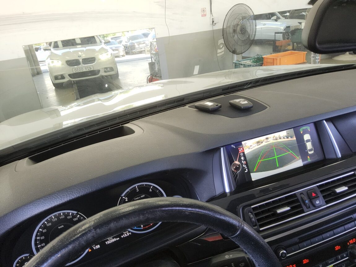 BMW 5 SERIES (6TH GEN) 520d xDRIVE M AERODYNAMIC 2016 - zdjęcie 17