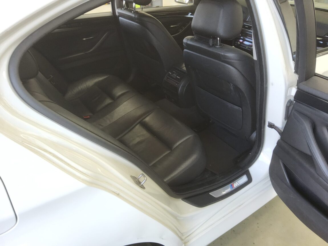 BMW 5 SERIES (6TH GEN) 520d xDRIVE M AERODYNAMIC 2016 - zdjęcie 13