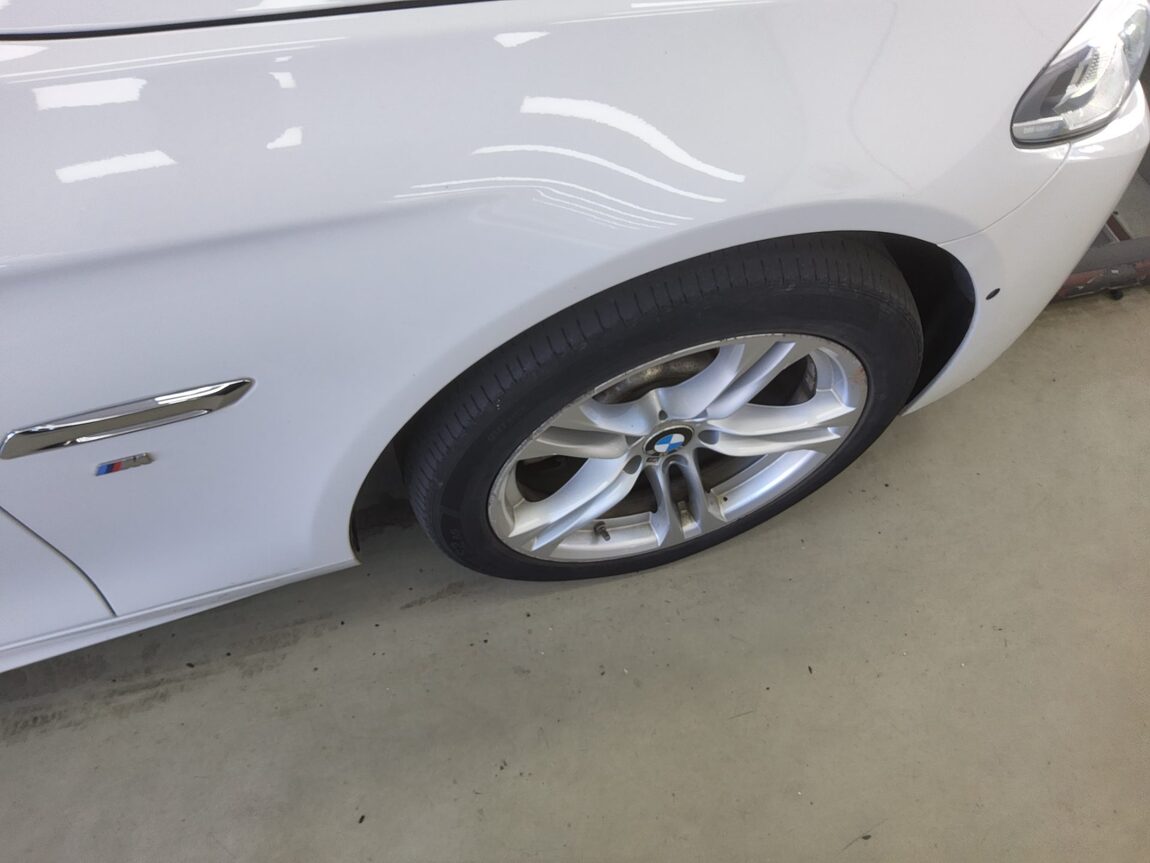 BMW 5 SERIES (6TH GEN) 520d xDRIVE M AERODYNAMIC 2016 - zdjęcie 23