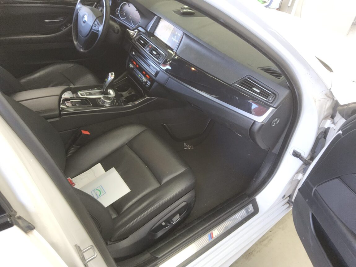 BMW 5 SERIES (6TH GEN) 520d xDRIVE M AERODYNAMIC 2016 - zdjęcie 14