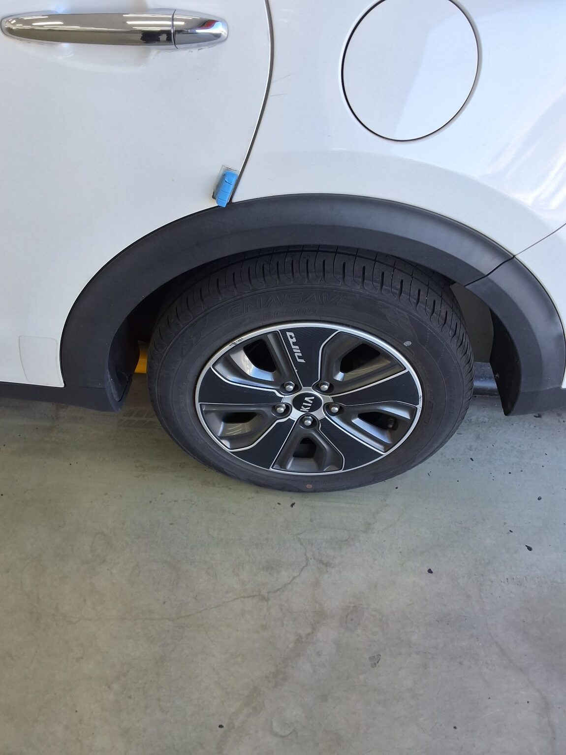 KIA NIRO 1.6 PHEV NOBLESSE 2018 - zdjęcie 23