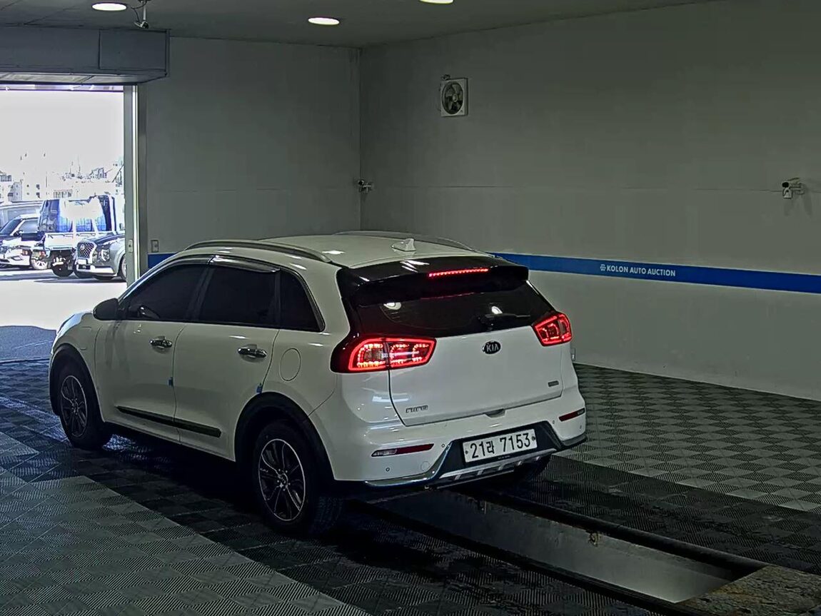 KIA NIRO 1.6 PHEV NOBLESSE 2018 - zdjęcie 6