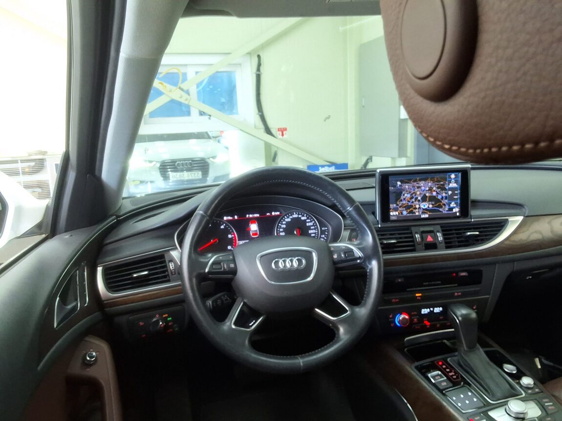 AUDI A6 (4TH GEN) 35 TDI PREMIUM 2016 - zdjęcie 12