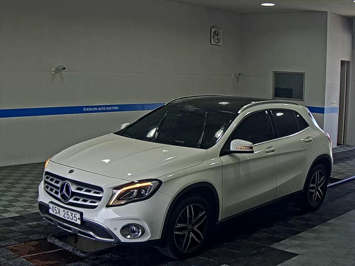 MERCEDES-BENZ GLA-CLASS GLA 220 PREMIUM 2019 - zdjęcie 2