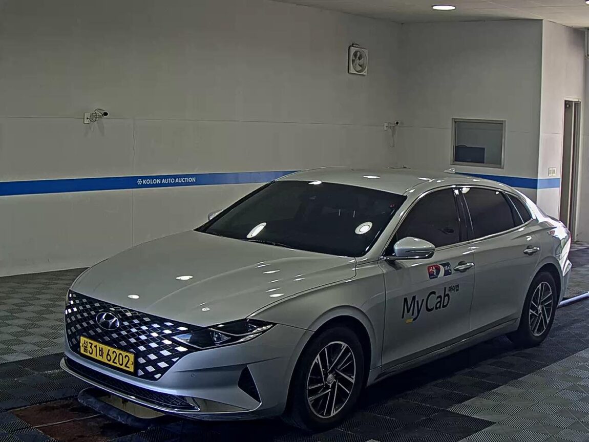 HYUNDAI THE NEW GRANDEUR IG LPi 3.0 BUSINESS DELUXE TYPE 2022 - zdjęcie 2