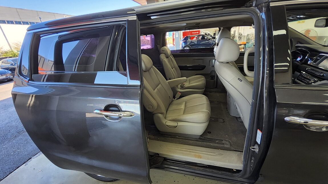 KIA THE NEW CARNIVAL 9-SEATER DIESEL NOBLESSE SPECIAL 2019 - zdjęcie 13