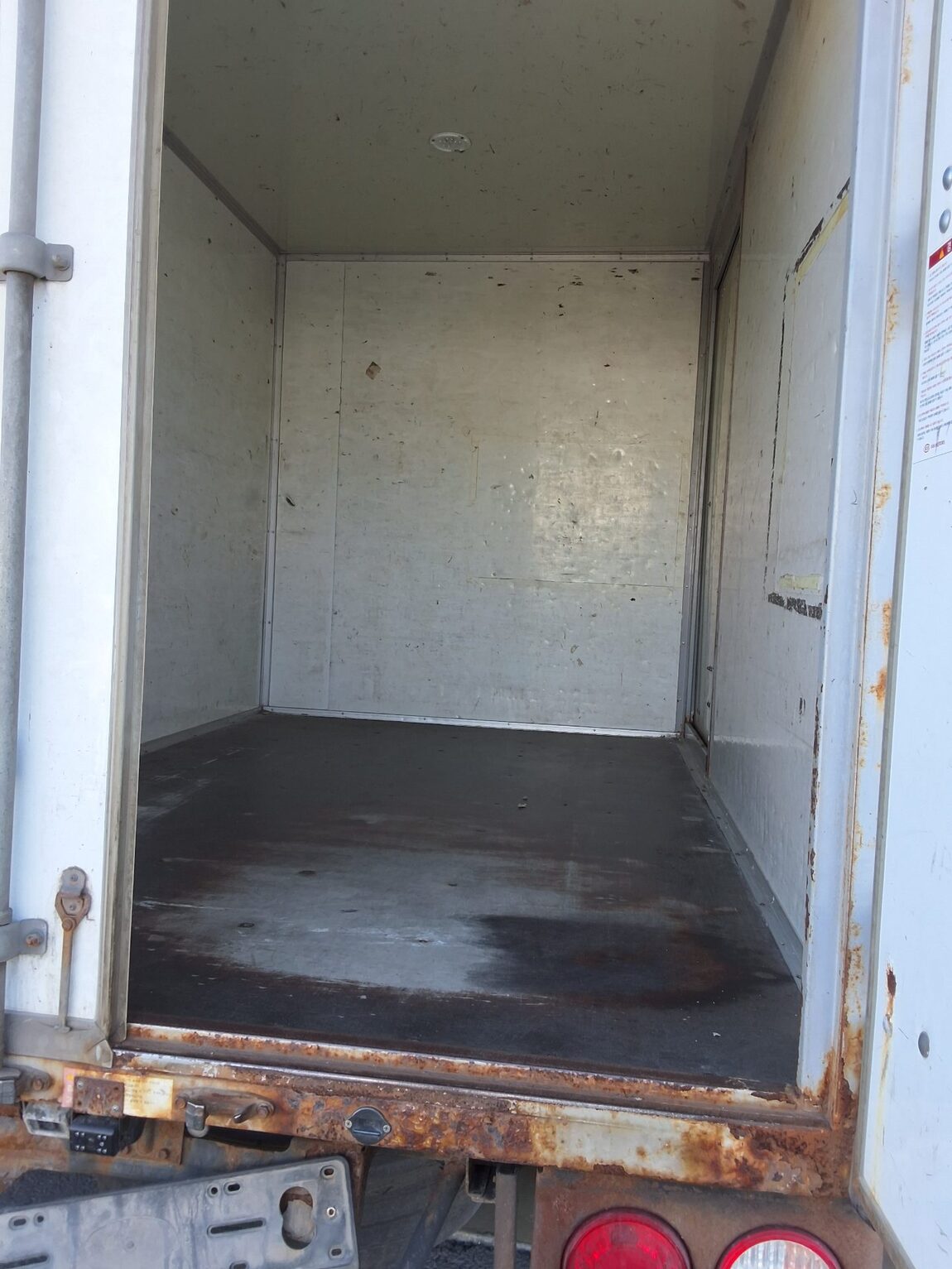 KIA BONGO III CARGO BUILT-IN BOX TRUCK 1 TON KING CAB 2018 - zdjęcie 13